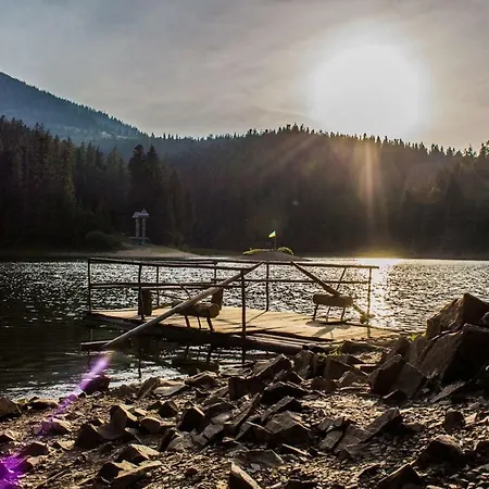 Біля Ріки Mizhhirya (Transcarpathia) Exterior photo