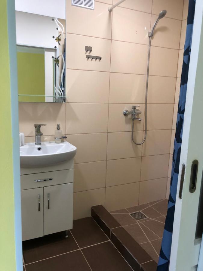 Біля Ріки Apartment Mizhhirya (Transcarpathia)