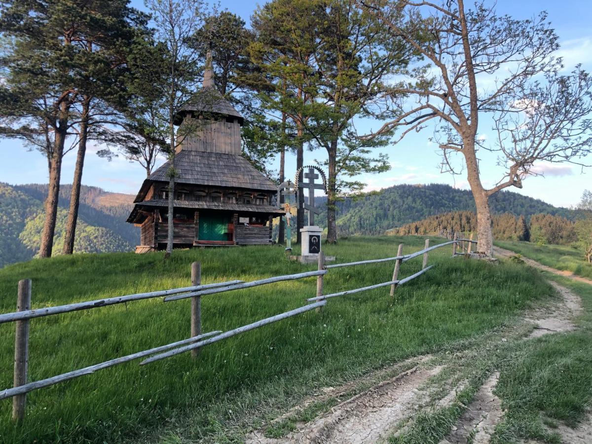 Біля Ріки Apartment *